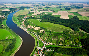 Weinberge Schloss Wackerbarth an der Elbe